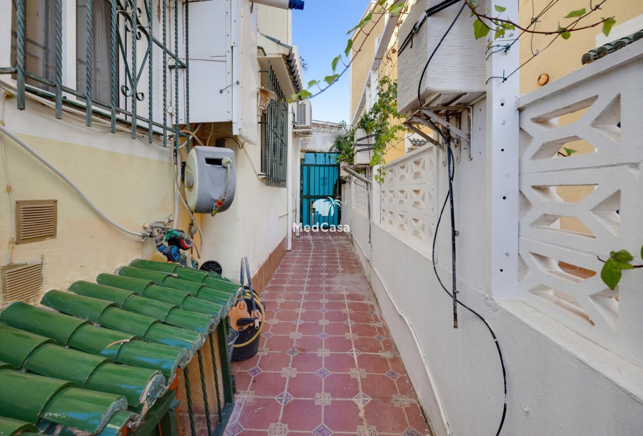 Resale - Townhouse -
Orihuela Costa - Los Altos