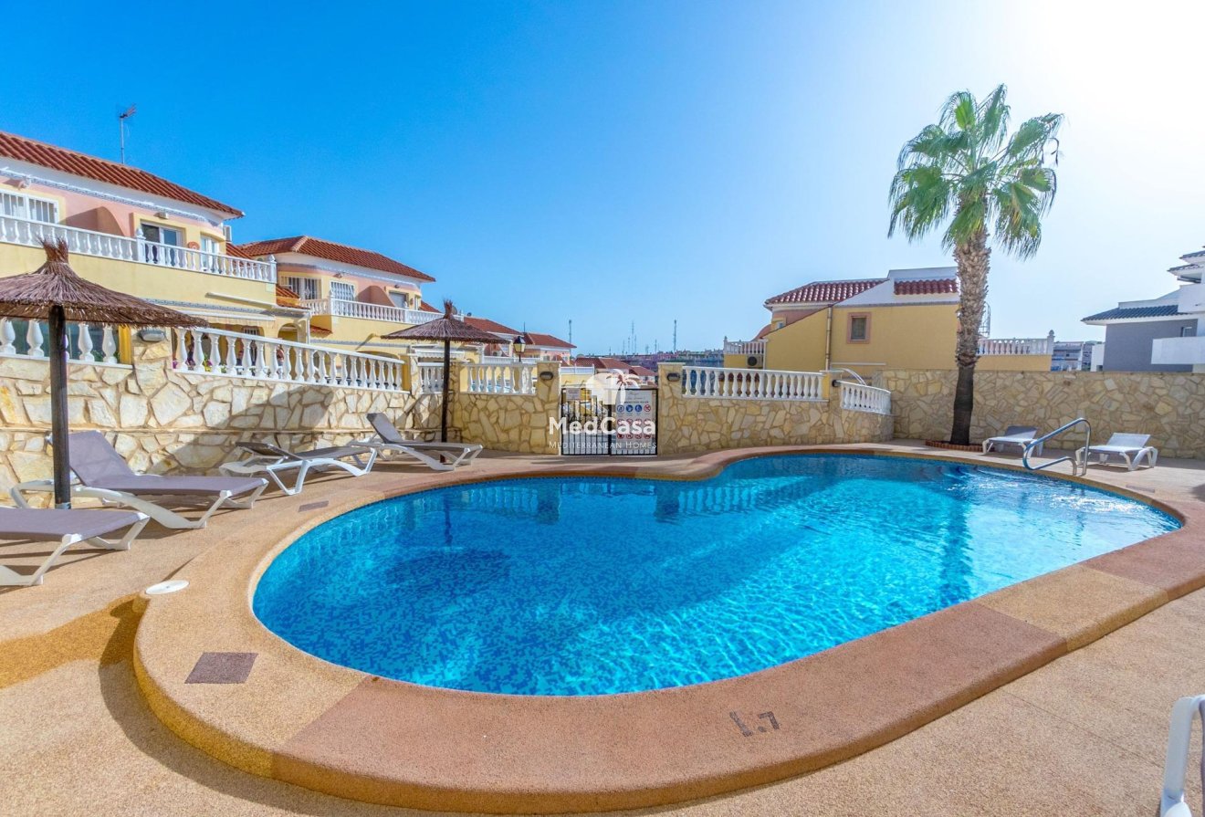 Resale - Townhouse -
Orihuela Costa - Las Filipinas