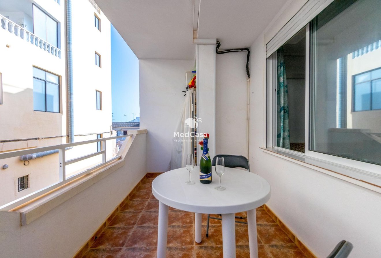 Resale - Apartment -
Torrevieja - La Mata