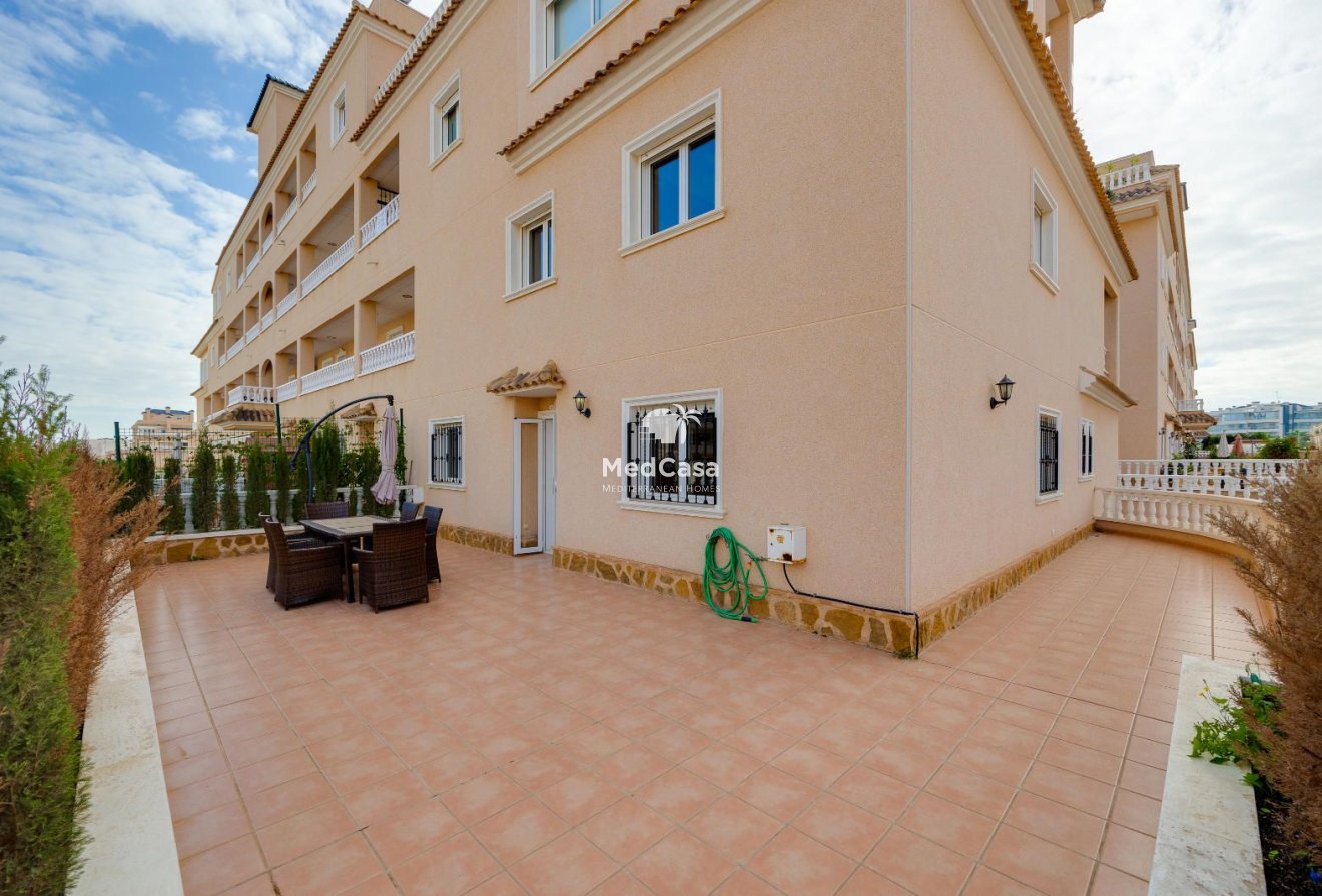 Resale - Ground floor apartment -
Orihuela Costa - Los dolses