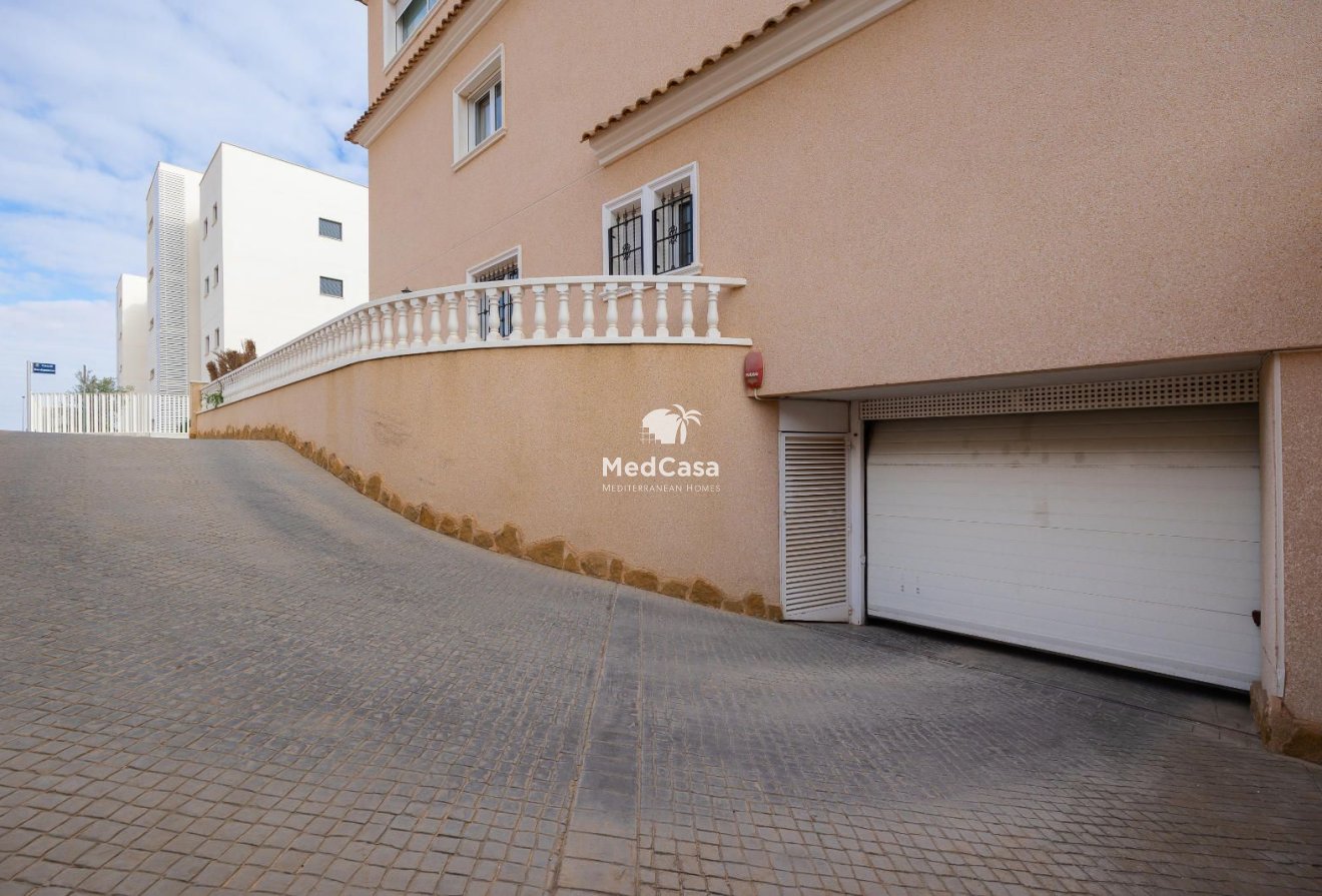 Resale - Ground floor apartment -
Orihuela Costa - Los dolses