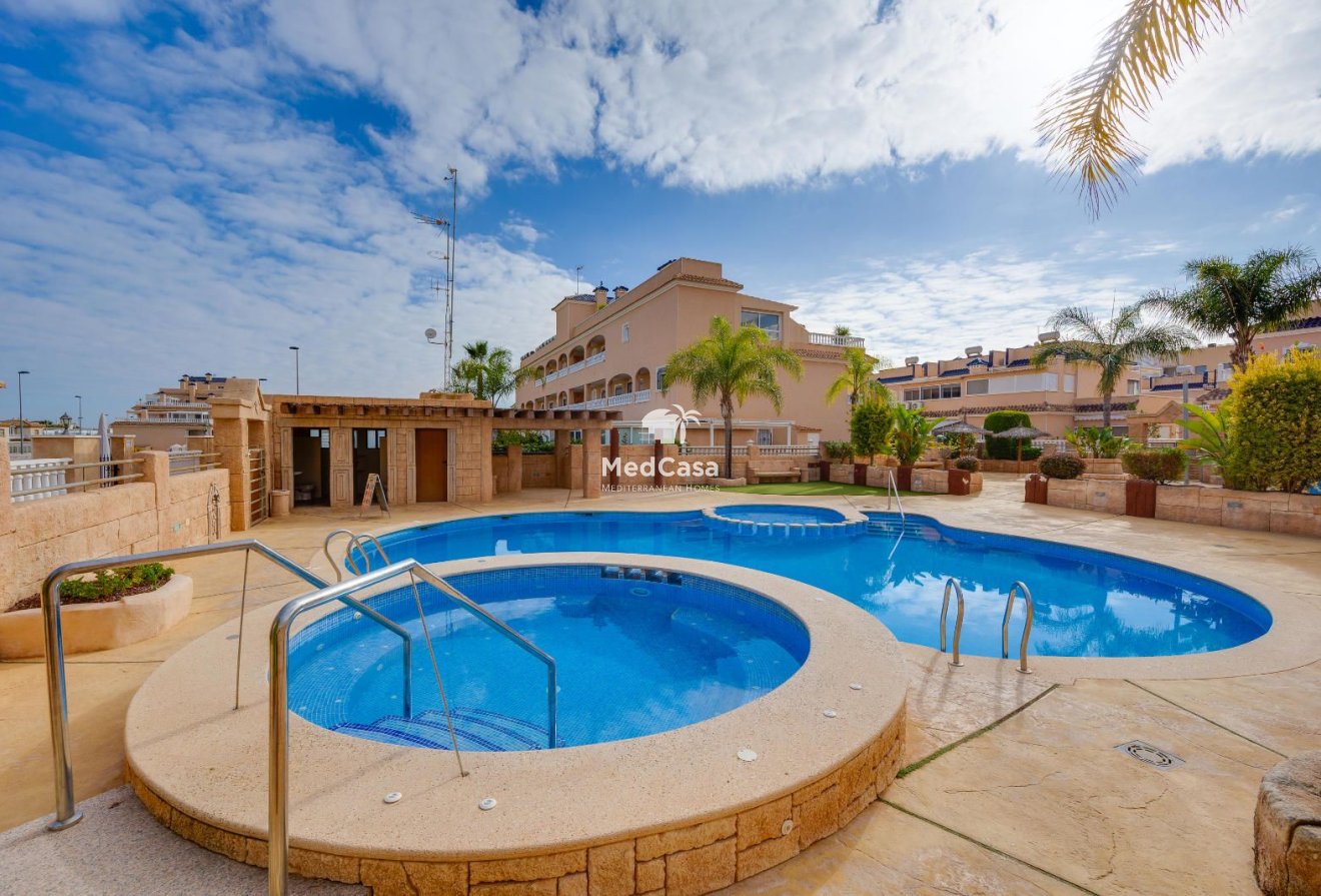 Resale - Ground floor apartment -
Orihuela Costa - Los dolses