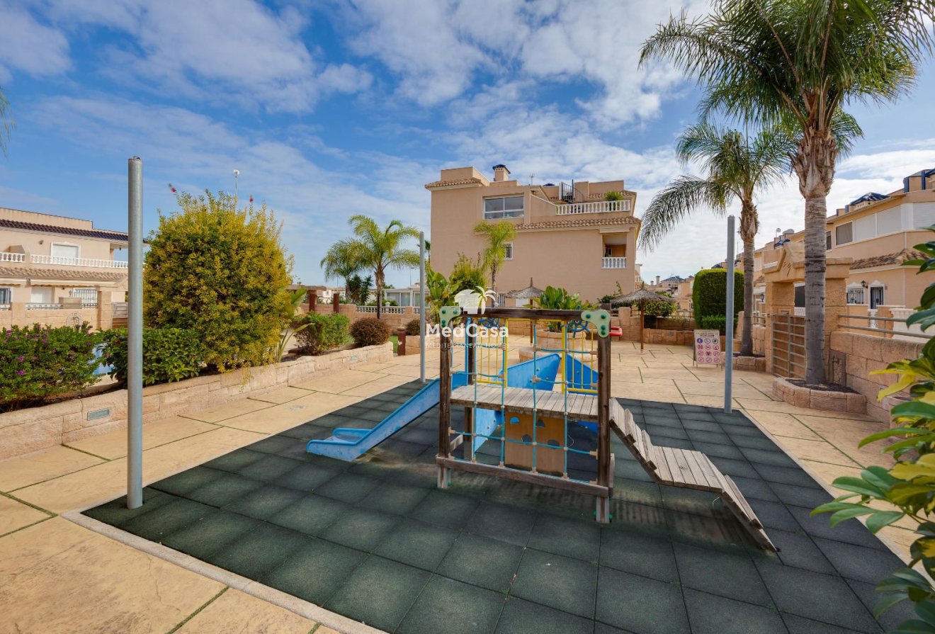 Resale - Ground floor apartment -
Orihuela Costa - Los dolses