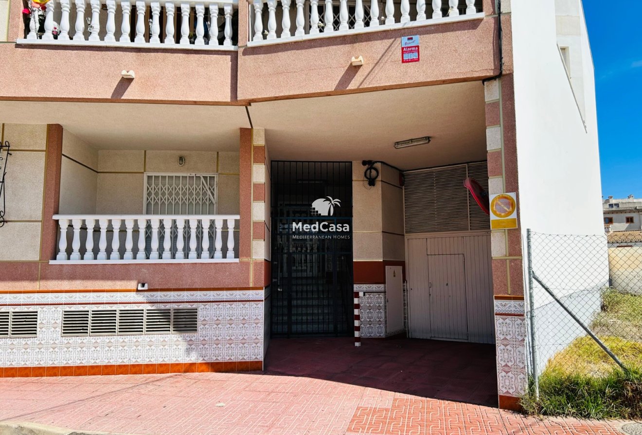 Wiederverkauf - Villa -
Torrevieja - Playa de los Locos