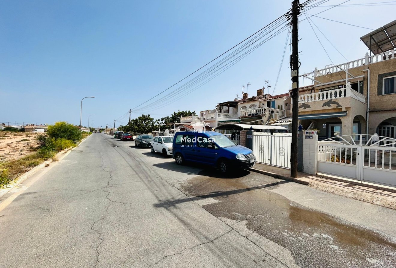 Segunda mano - Adosado -
Torrevieja - La Siesta - El Salado -  Torreta