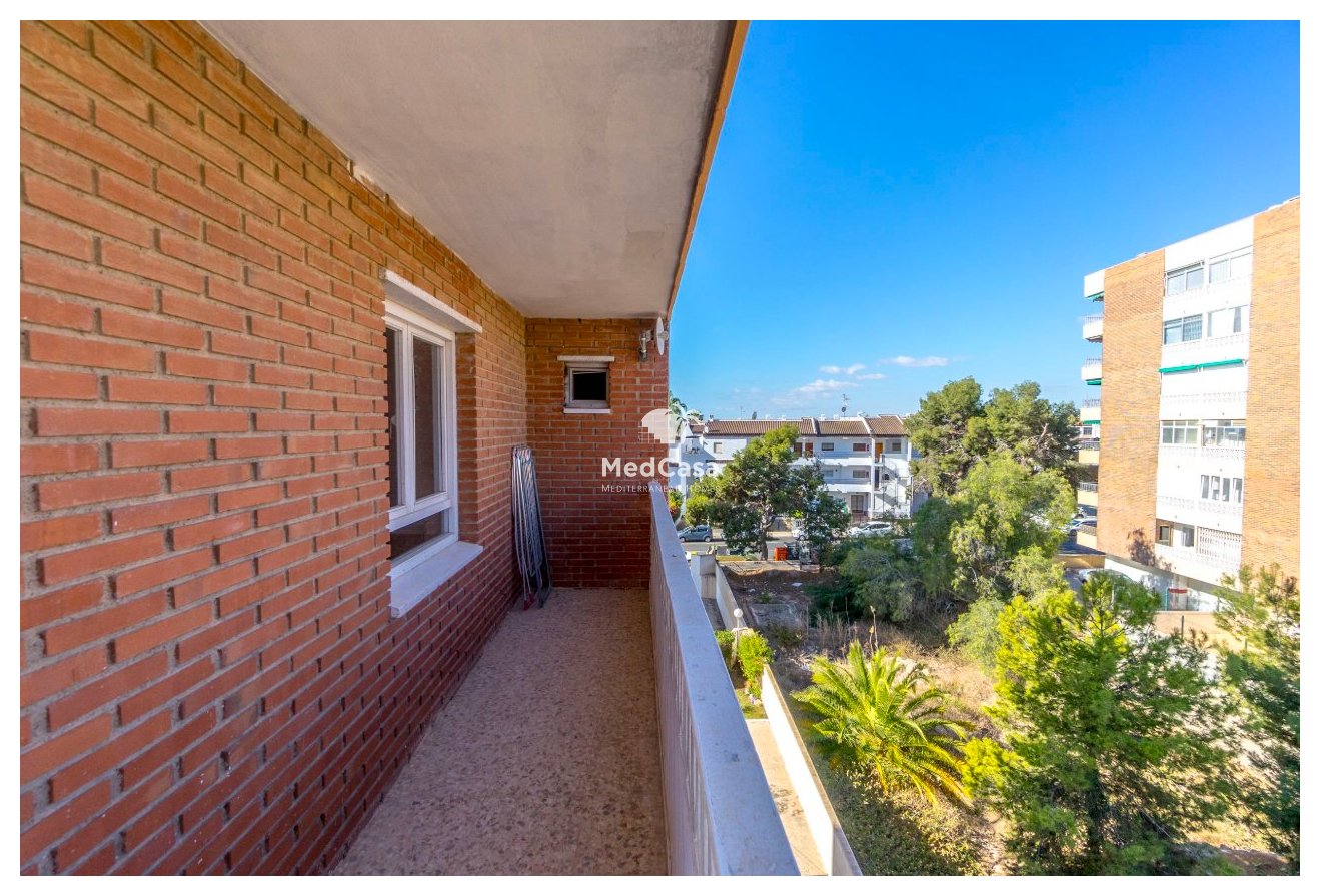 Wiederverkauf - Apartment -
Torrevieja - Punta prima