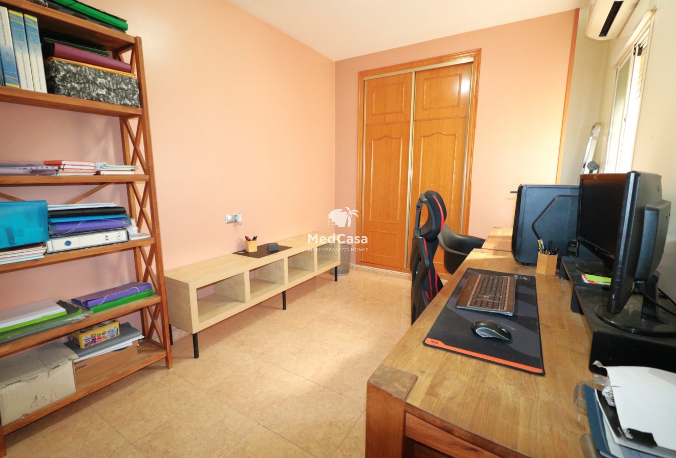 Wiederverkauf - Apartment -
Torrevieja - Centro