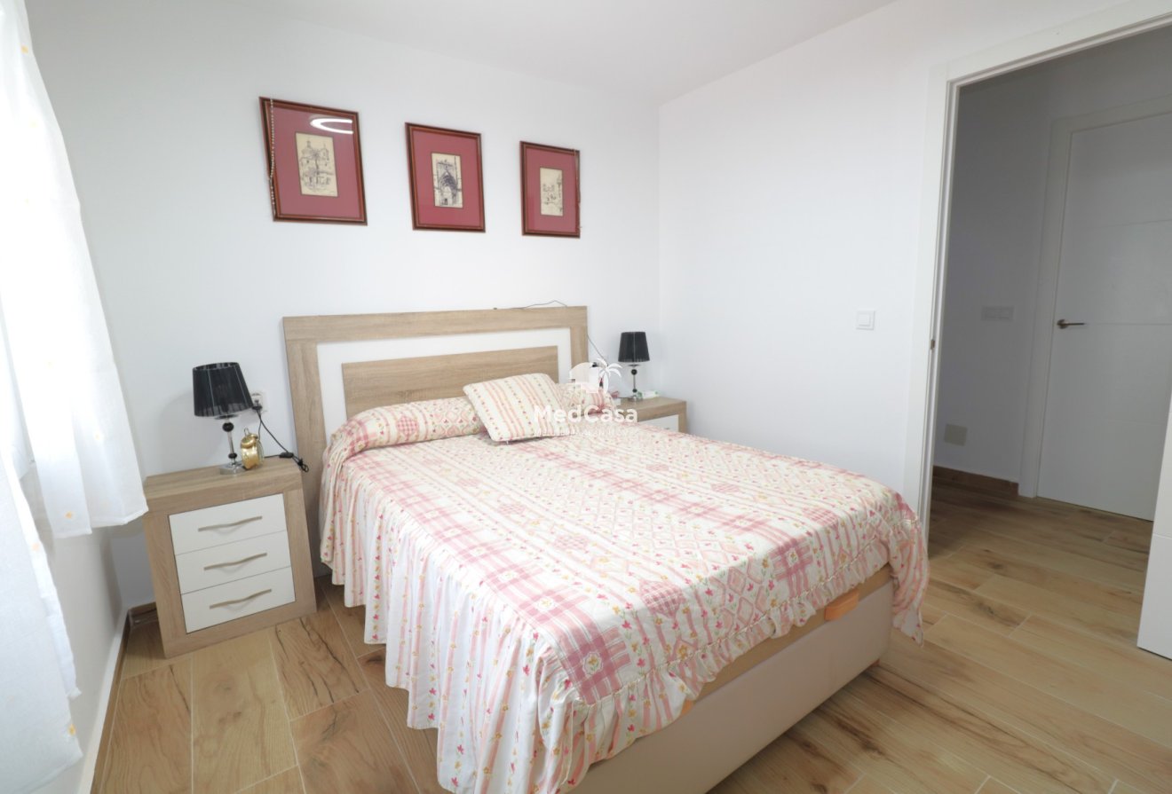 Resale - Corner Townhouse -
Torrevieja - El Acequión - Los Náufragos