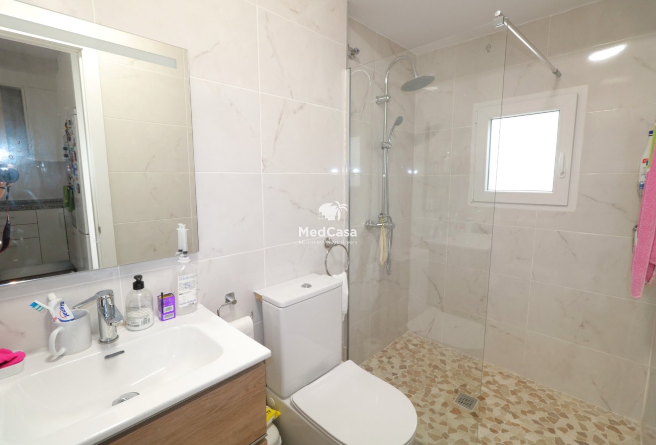 Resale - Corner Townhouse -
Torrevieja - El Acequión - Los Náufragos