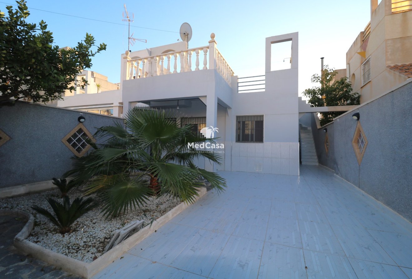 Resale - Townhouse -
Torrevieja