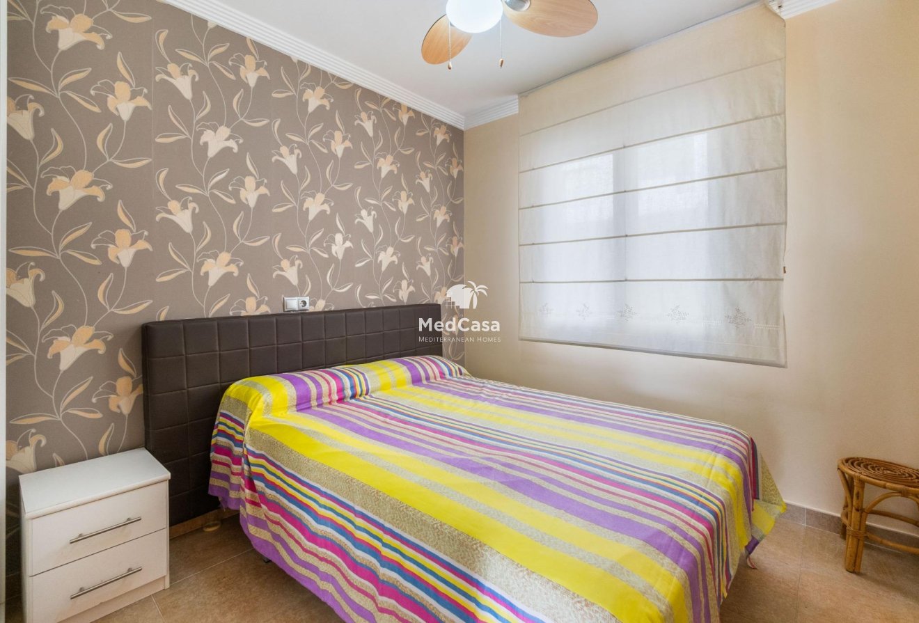 Resale - Apartment -
Torrevieja - Los Europeos