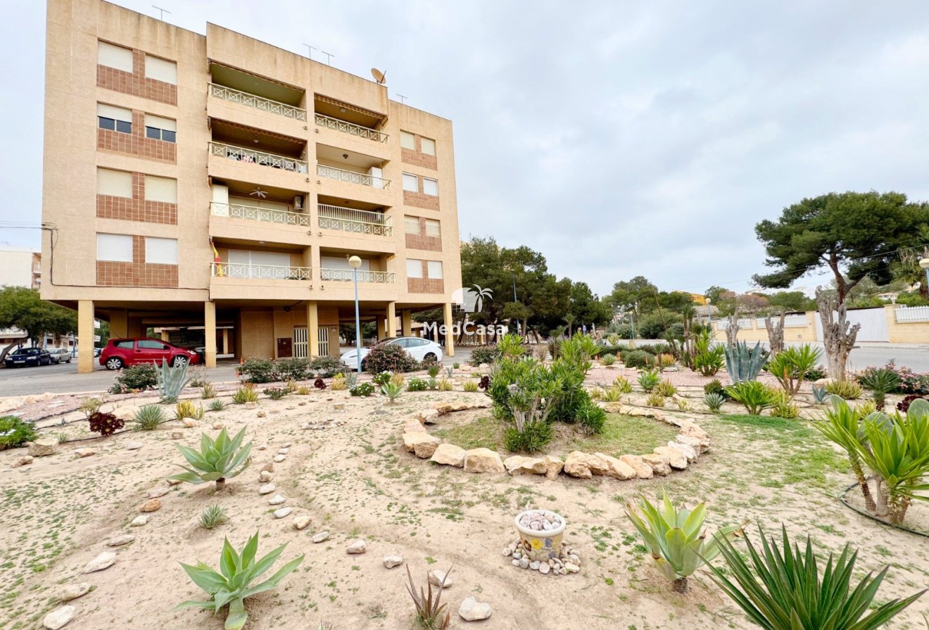 Segunda mano - Apartamento -
Orihuela Costa - Punta Prima