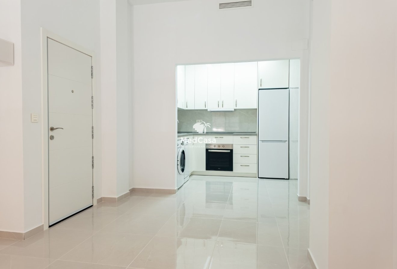 Segunda mano - Apartamento planta baja -
Torrevieja - El Acequión - Los Náufragos