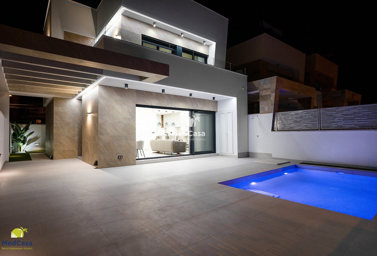 Obra nueva - Villa -
Orihuela Costa