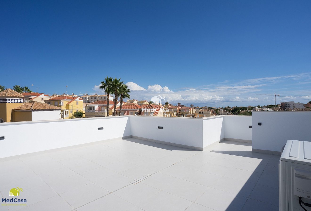 Obra nueva - Villa -
Orihuela Costa