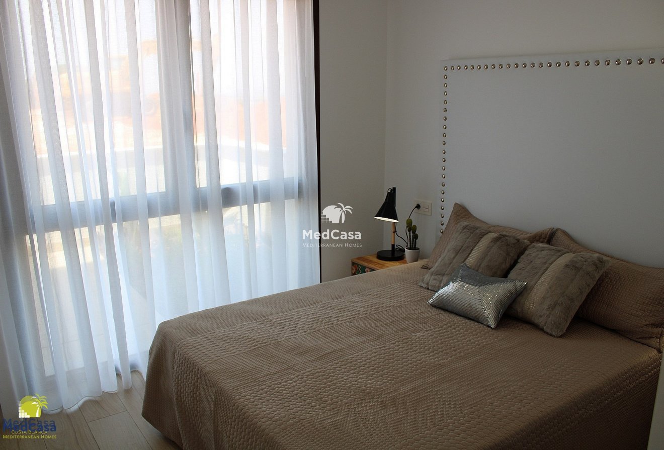 Obra nueva - Apartamento planta baja -
Finestrat