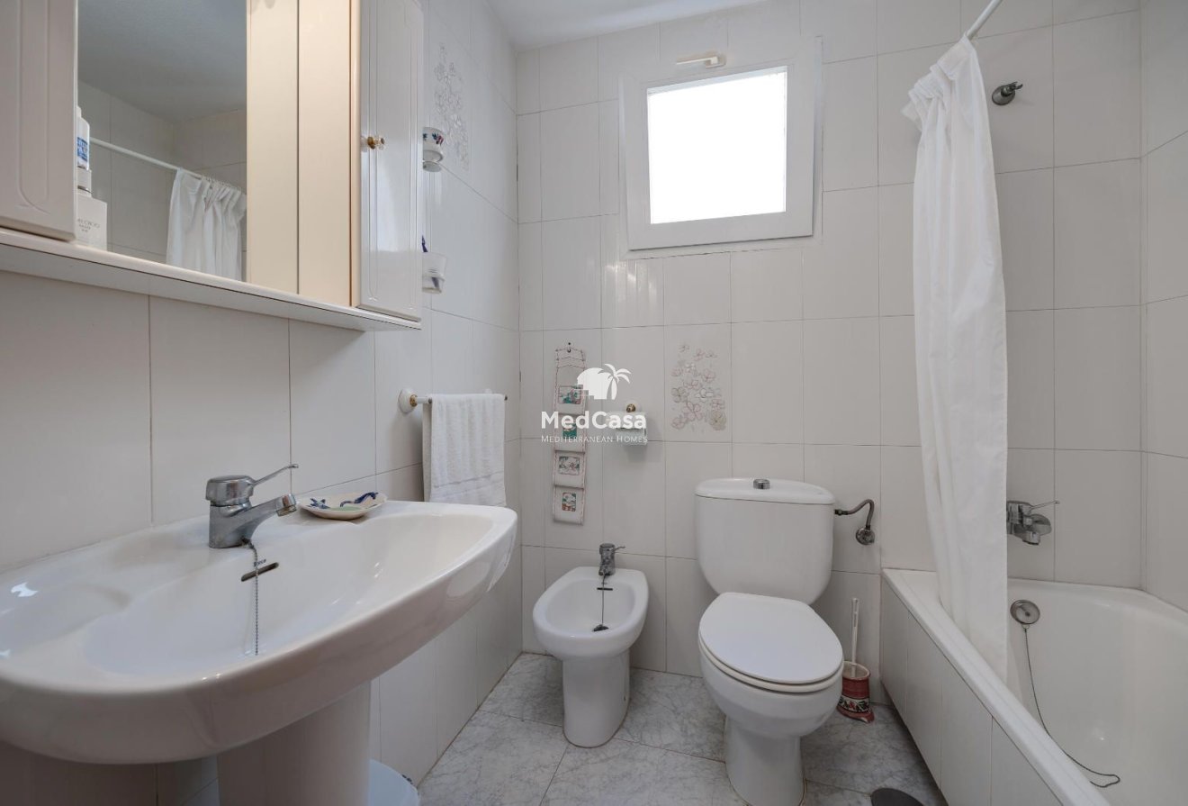 Resale - Penthouse -
Torrevieja - Centro