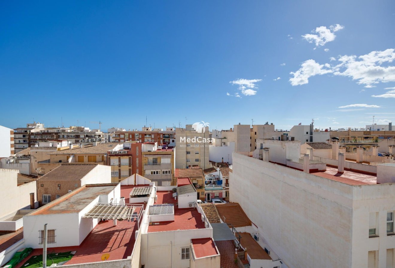 Resale - Penthouse -
Torrevieja - Centro