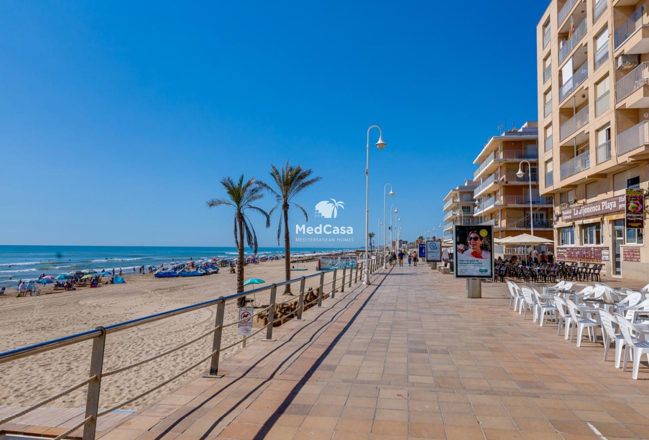 Resale - Apartment -
Guardamar del Segura - CENTRO