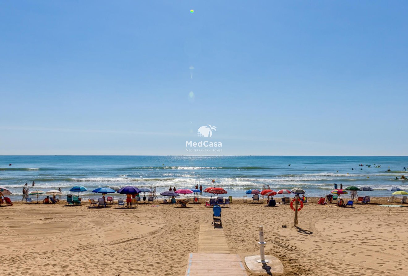 Resale - Apartment -
Guardamar del Segura - CENTRO