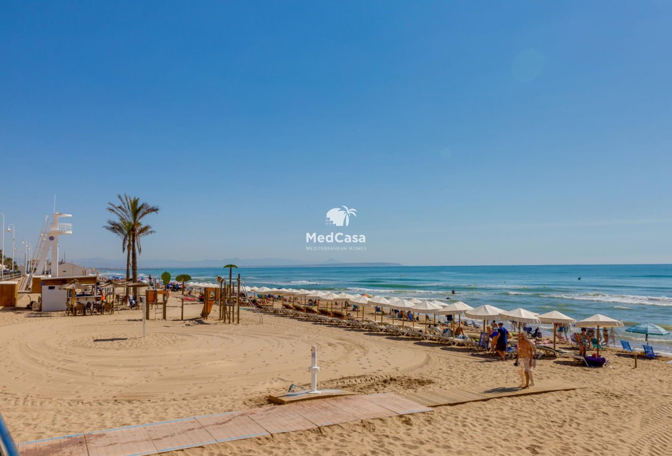 Resale - Apartment -
Guardamar del Segura - CENTRO