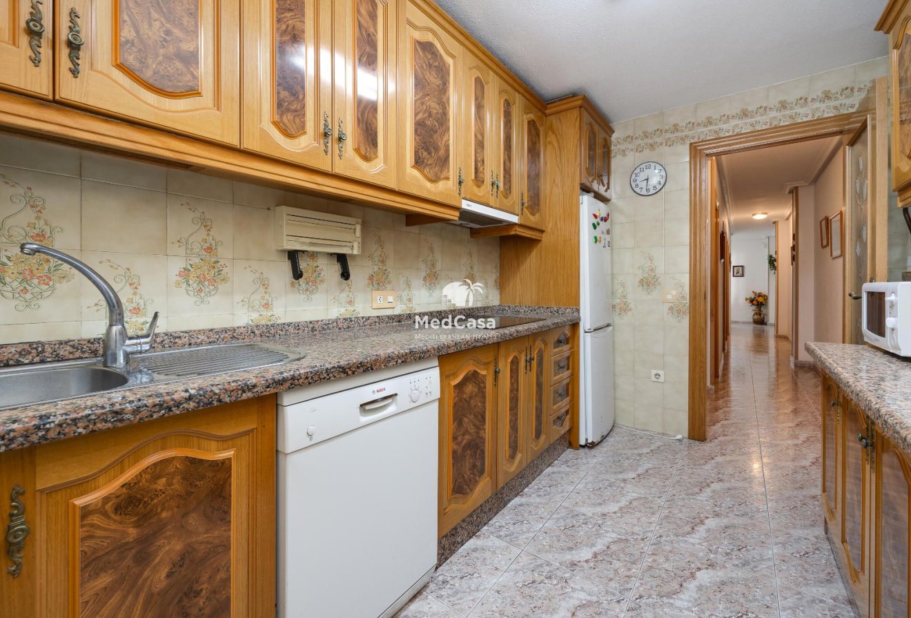Resale - Apartment -
Guardamar del Segura - CENTRO