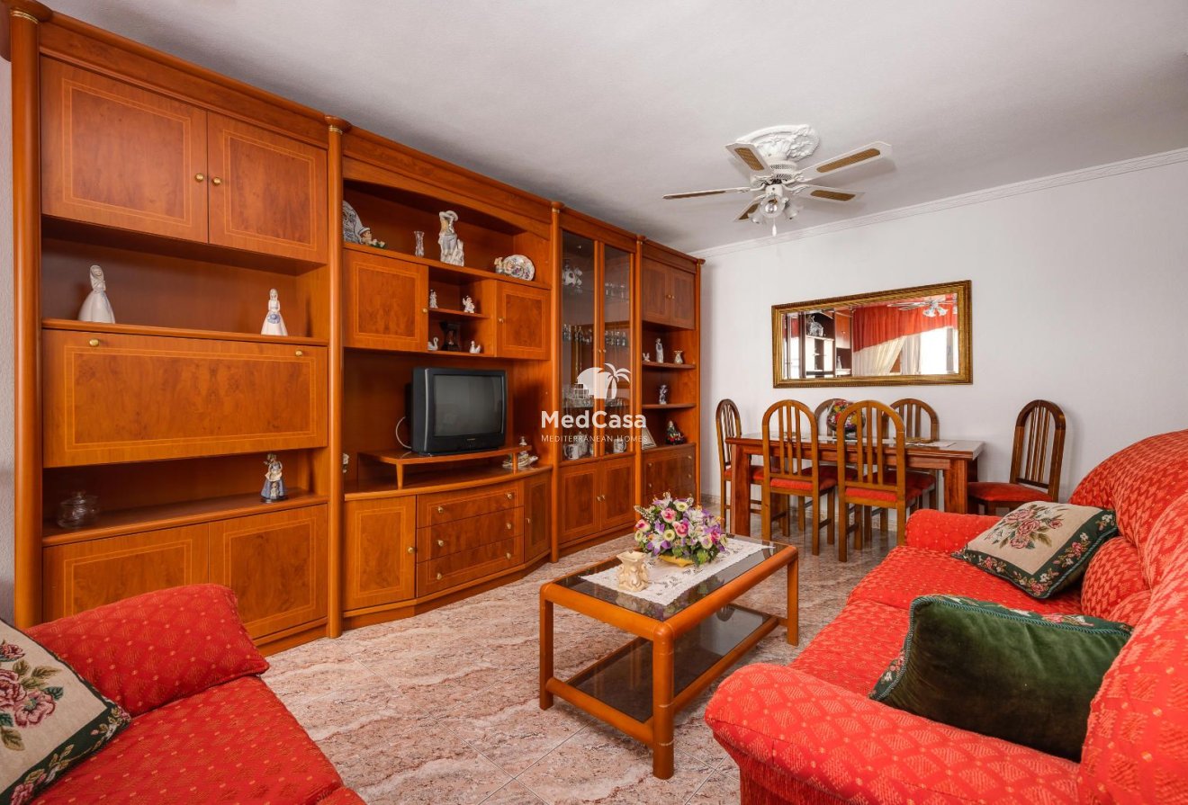 Resale - Apartment -
Guardamar del Segura - CENTRO