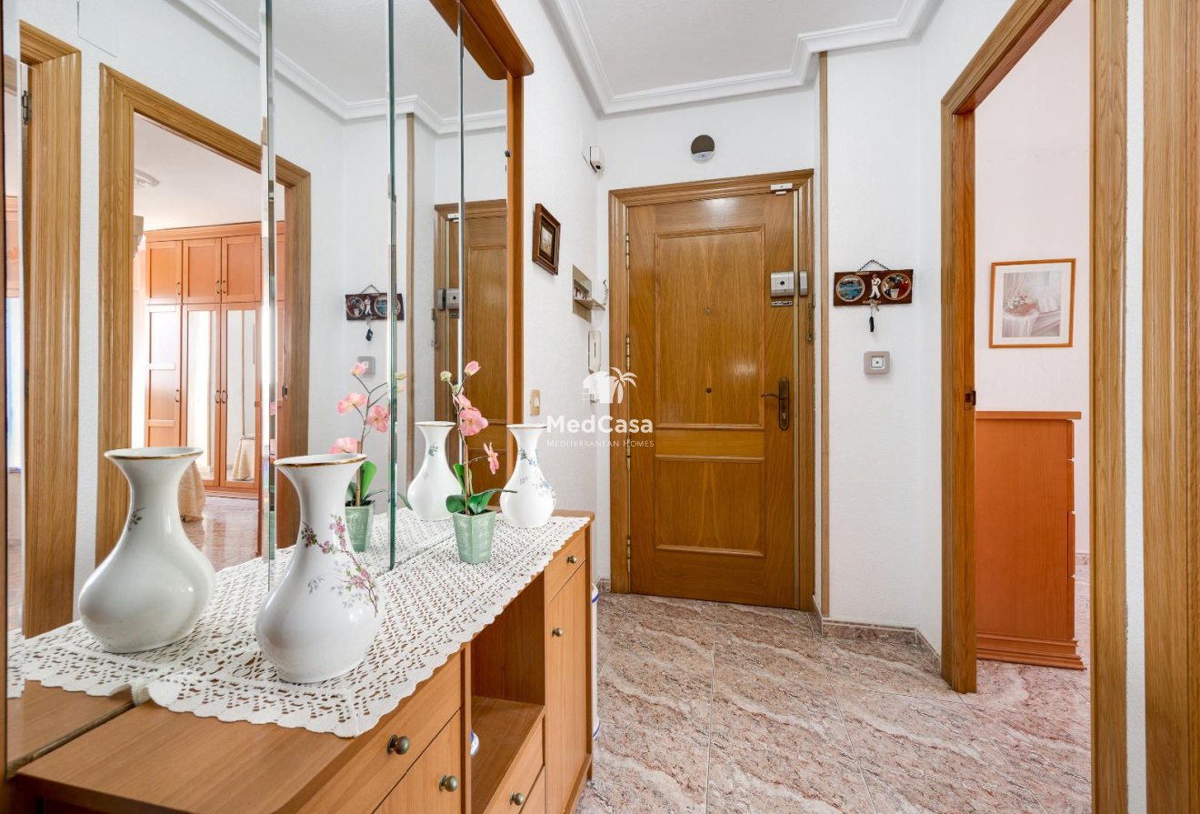 Resale - Apartment -
Guardamar del Segura - CENTRO