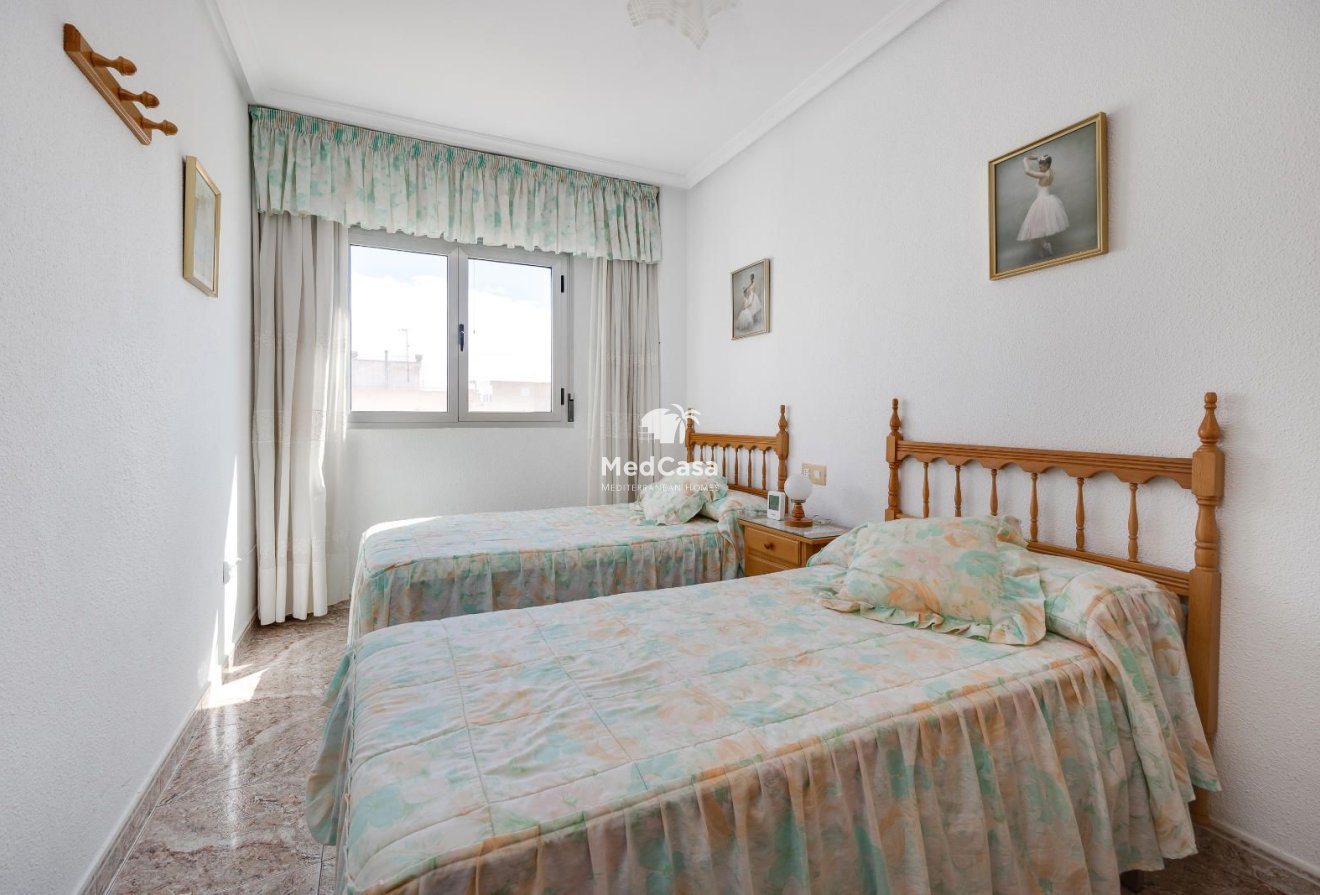 Resale - Apartment -
Guardamar del Segura - CENTRO