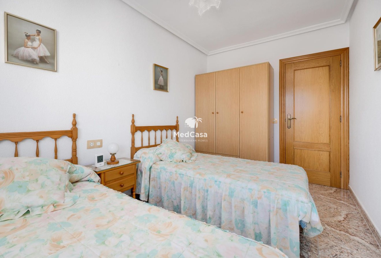 Resale - Apartment -
Guardamar del Segura - CENTRO
