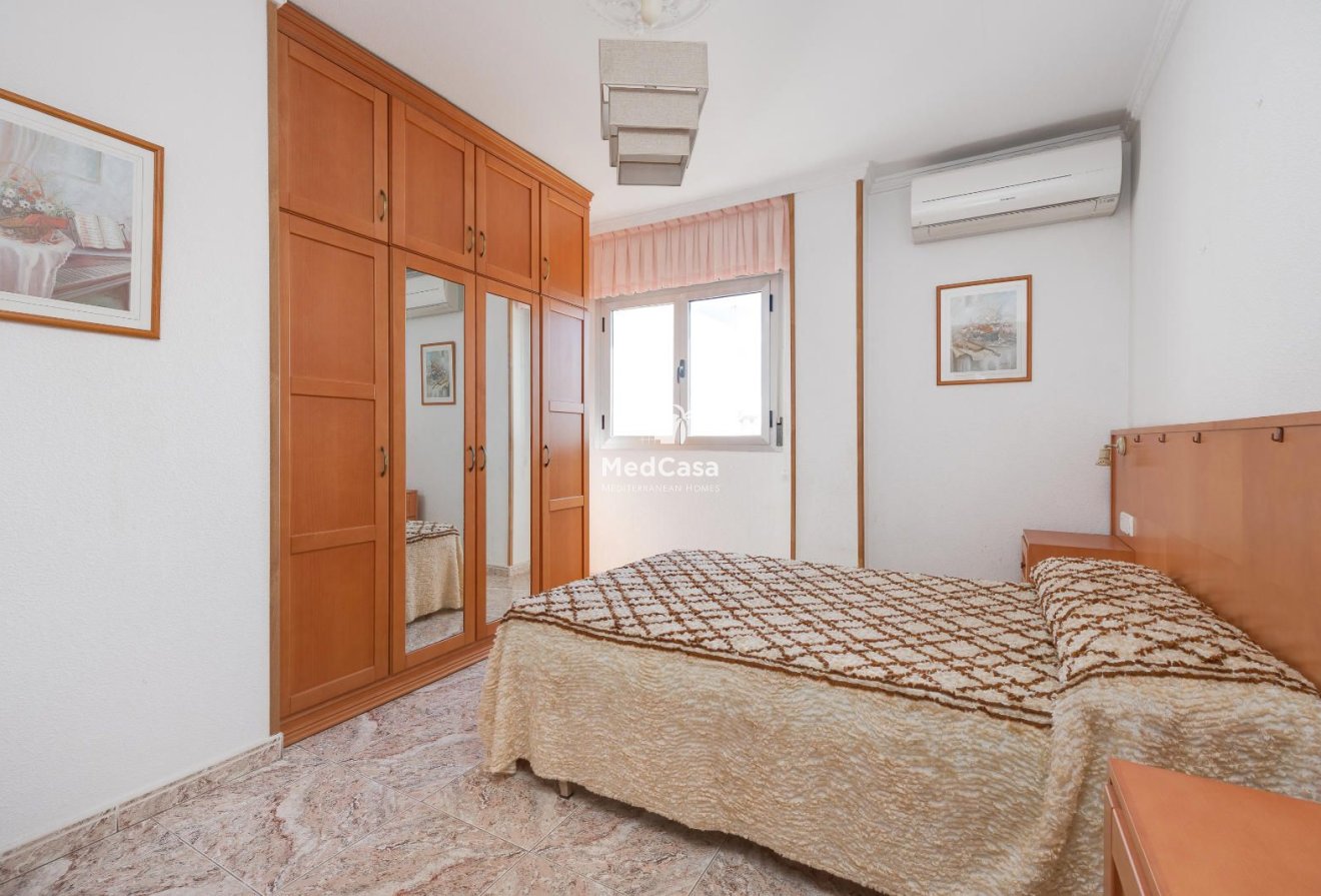 Resale - Apartment -
Guardamar del Segura - CENTRO