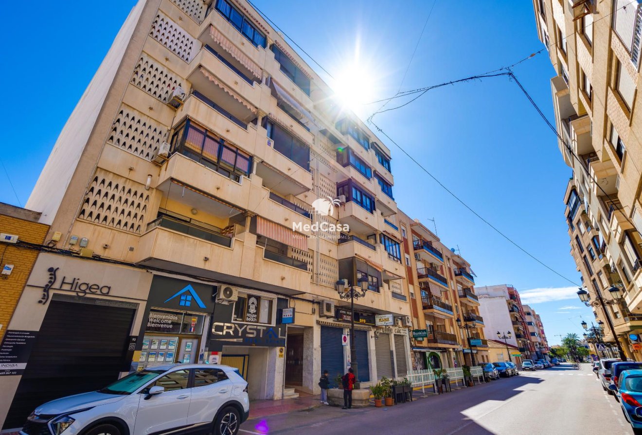Resale - Apartment -
Guardamar del Segura - CENTRO