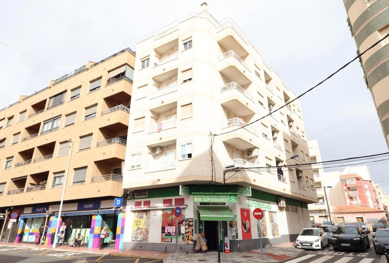 Wiederverkauf - Apartment -
Torrevieja