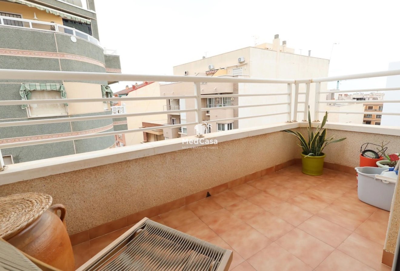 Wiederverkauf - Apartment -
Torrevieja