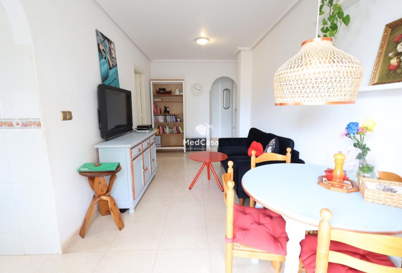 Wiederverkauf - Apartment -
Torrevieja