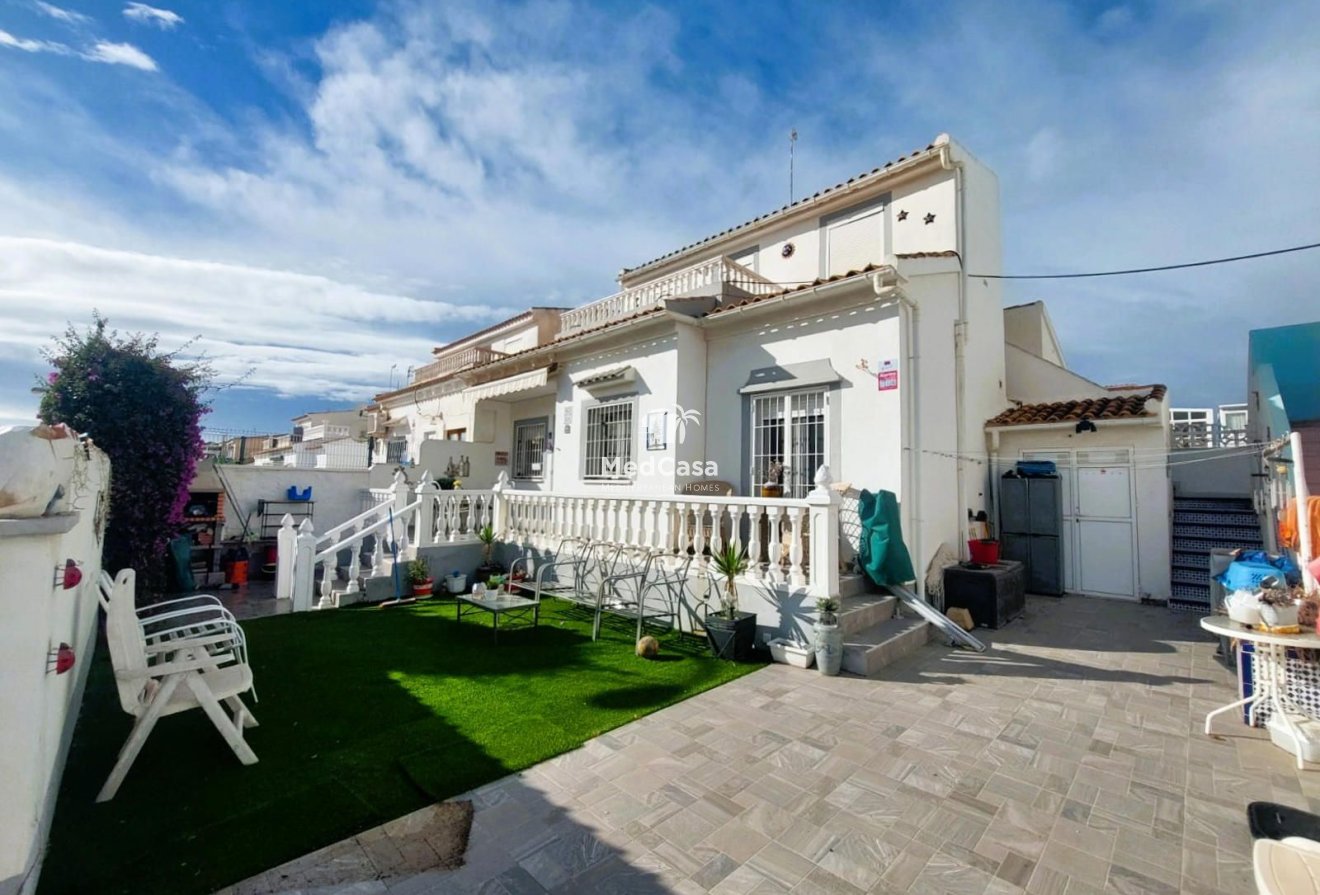 Resale - Townhouse -
Orihuela Costa - La Florida