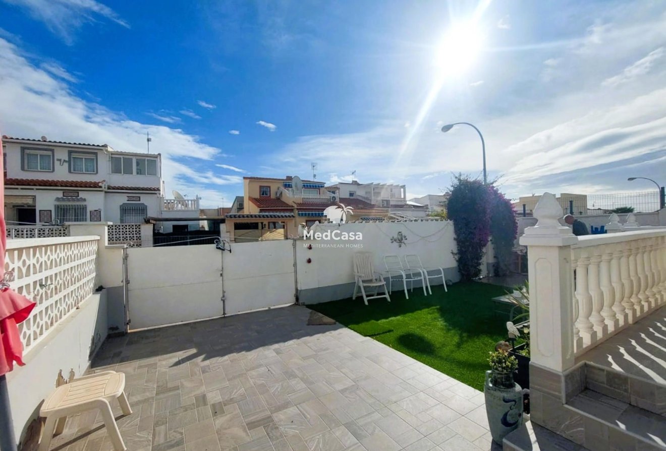 Resale - Townhouse -
Orihuela Costa - La Florida