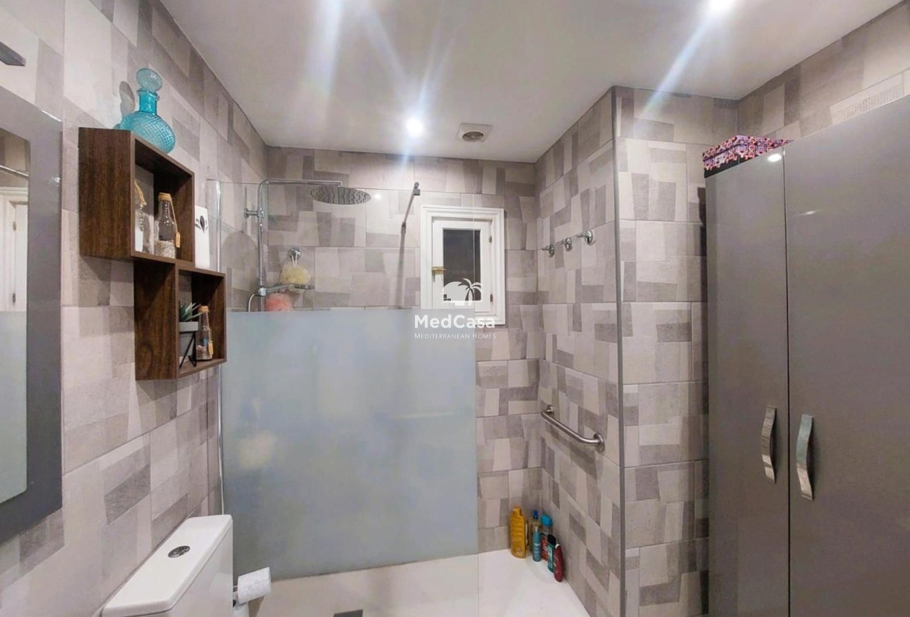 Resale - Townhouse -
Orihuela Costa - La Florida