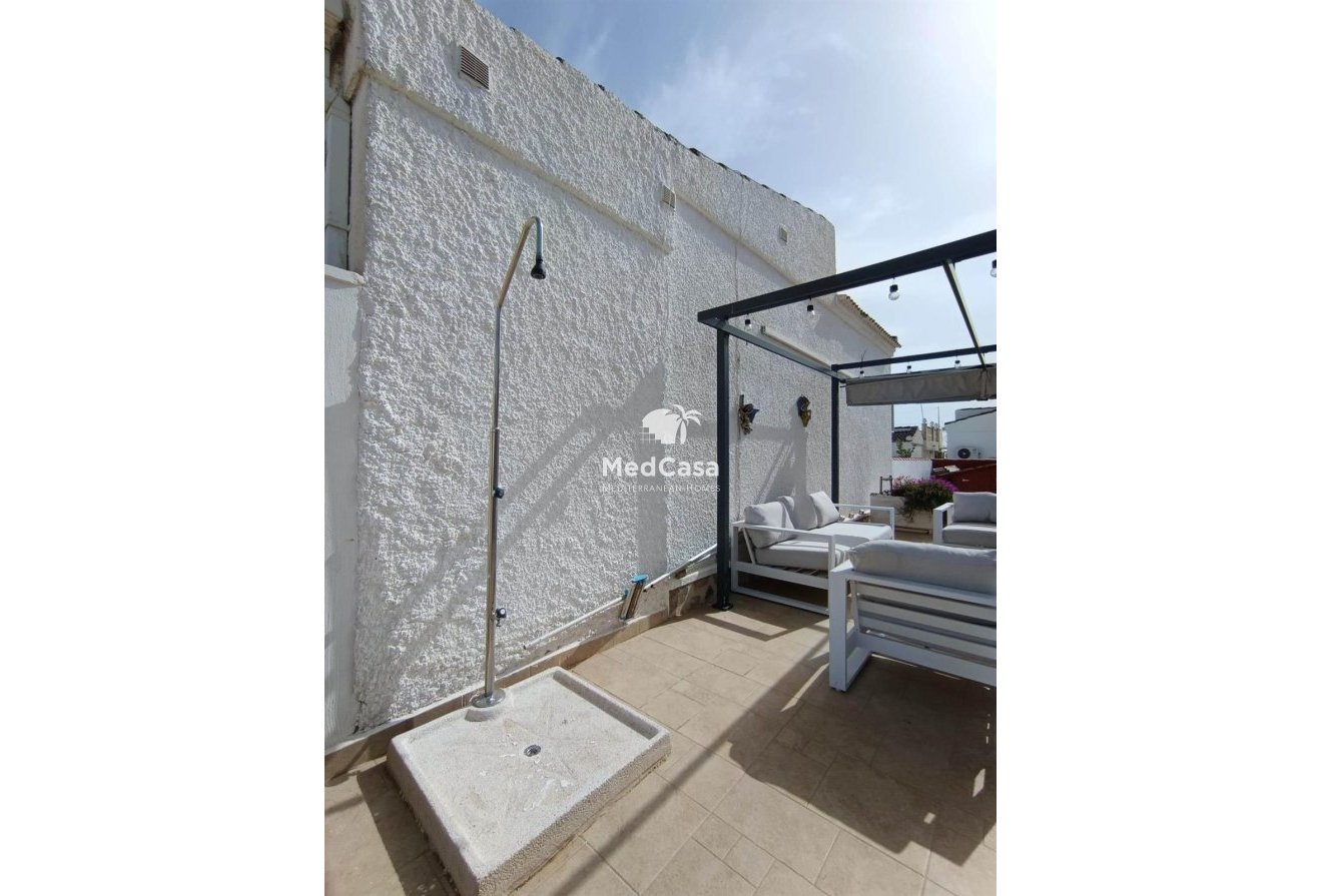 Resale - Townhouse -
Torrevieja - La Siesta - El Salado - Torreta