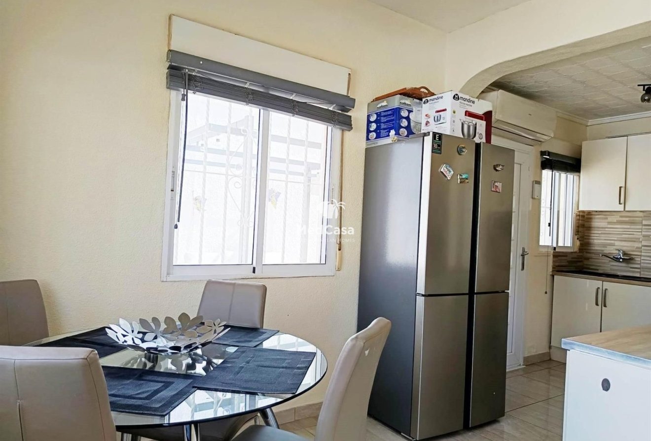 Resale - Townhouse -
Torrevieja - La Siesta - El Salado - Torreta