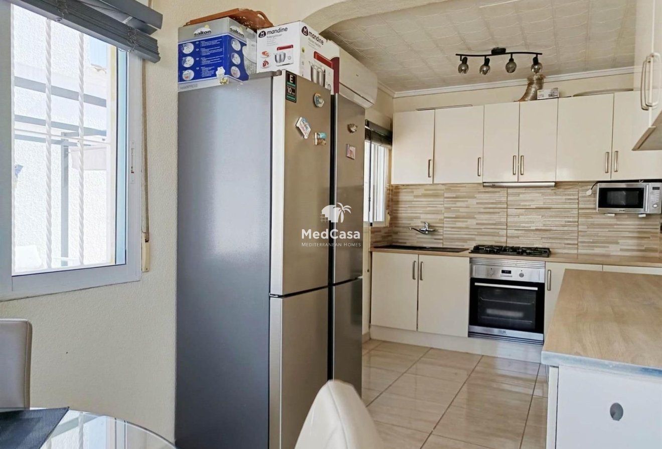 Resale - Townhouse -
Torrevieja - La Siesta - El Salado - Torreta