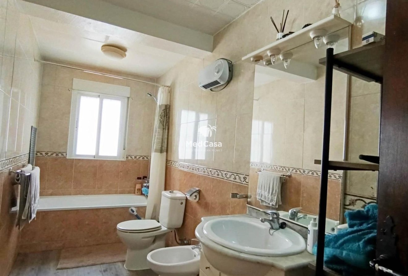 Resale - Townhouse -
Torrevieja - La Siesta - El Salado - Torreta