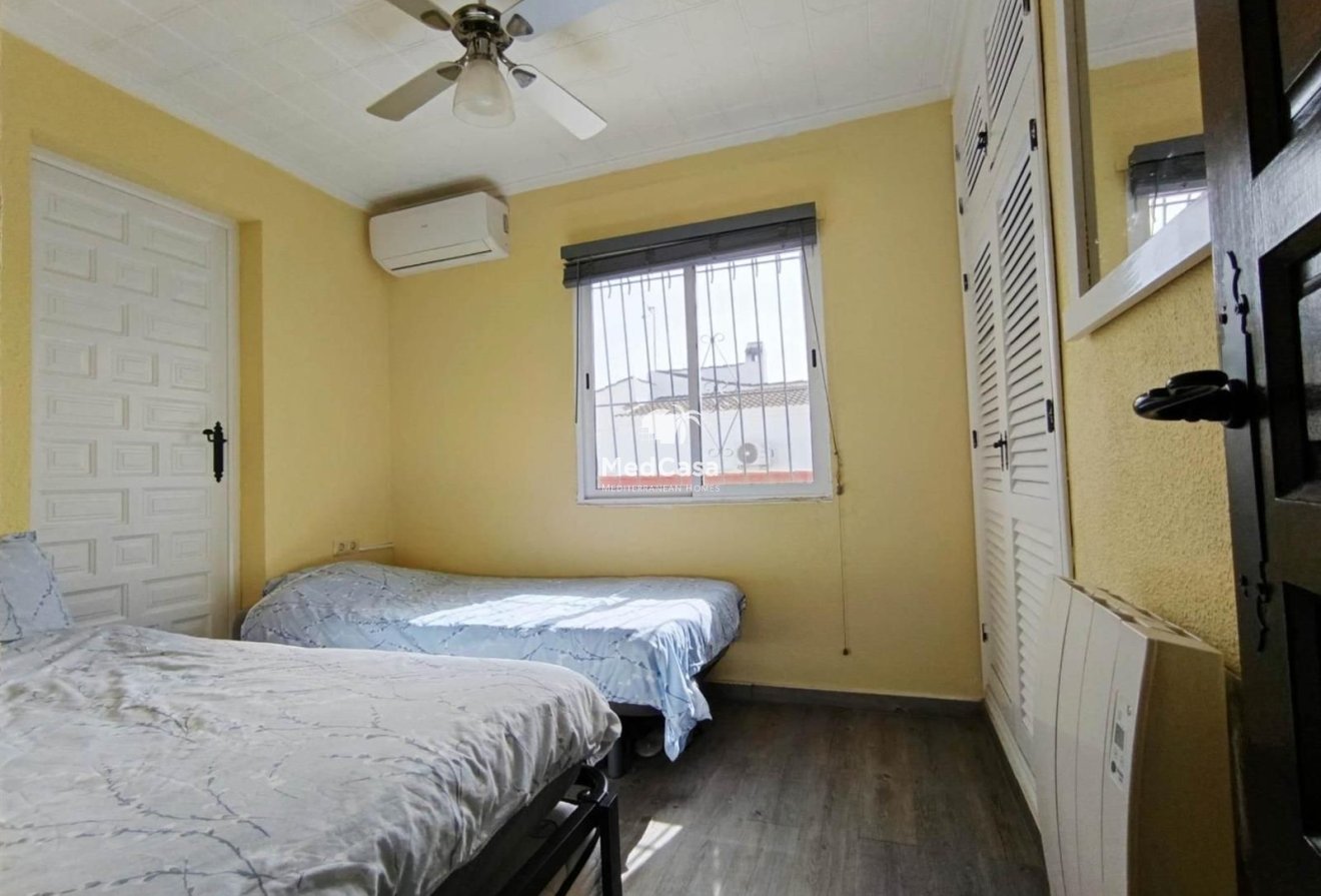 Resale - Townhouse -
Torrevieja - La Siesta - El Salado - Torreta