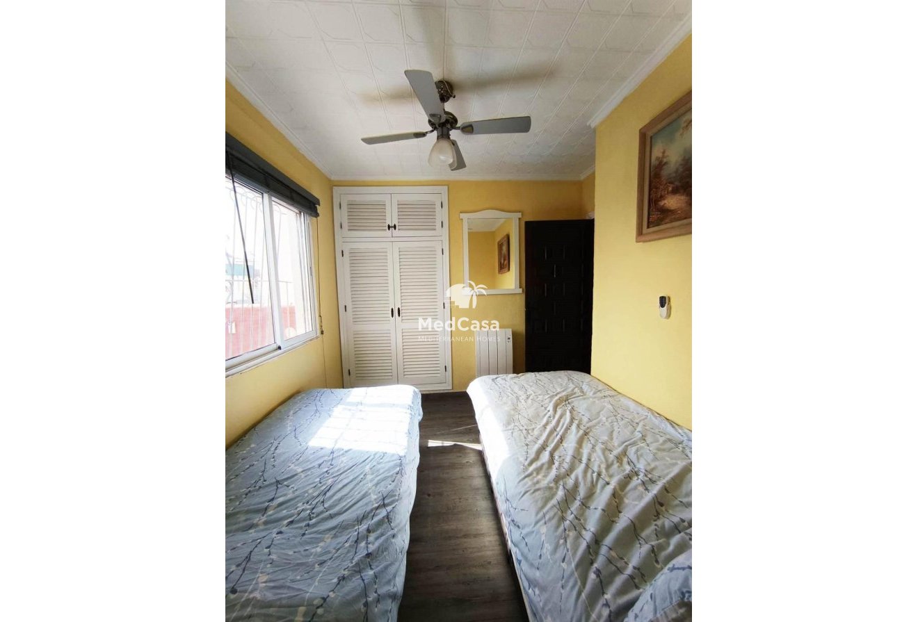 Resale - Townhouse -
Torrevieja - La Siesta - El Salado - Torreta