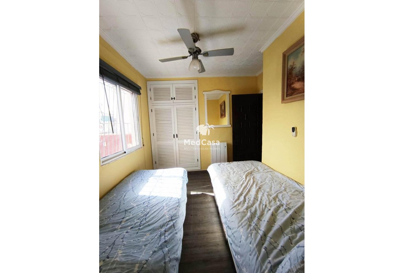 Resale - Townhouse -
Torrevieja - La Siesta - El Salado - Torreta