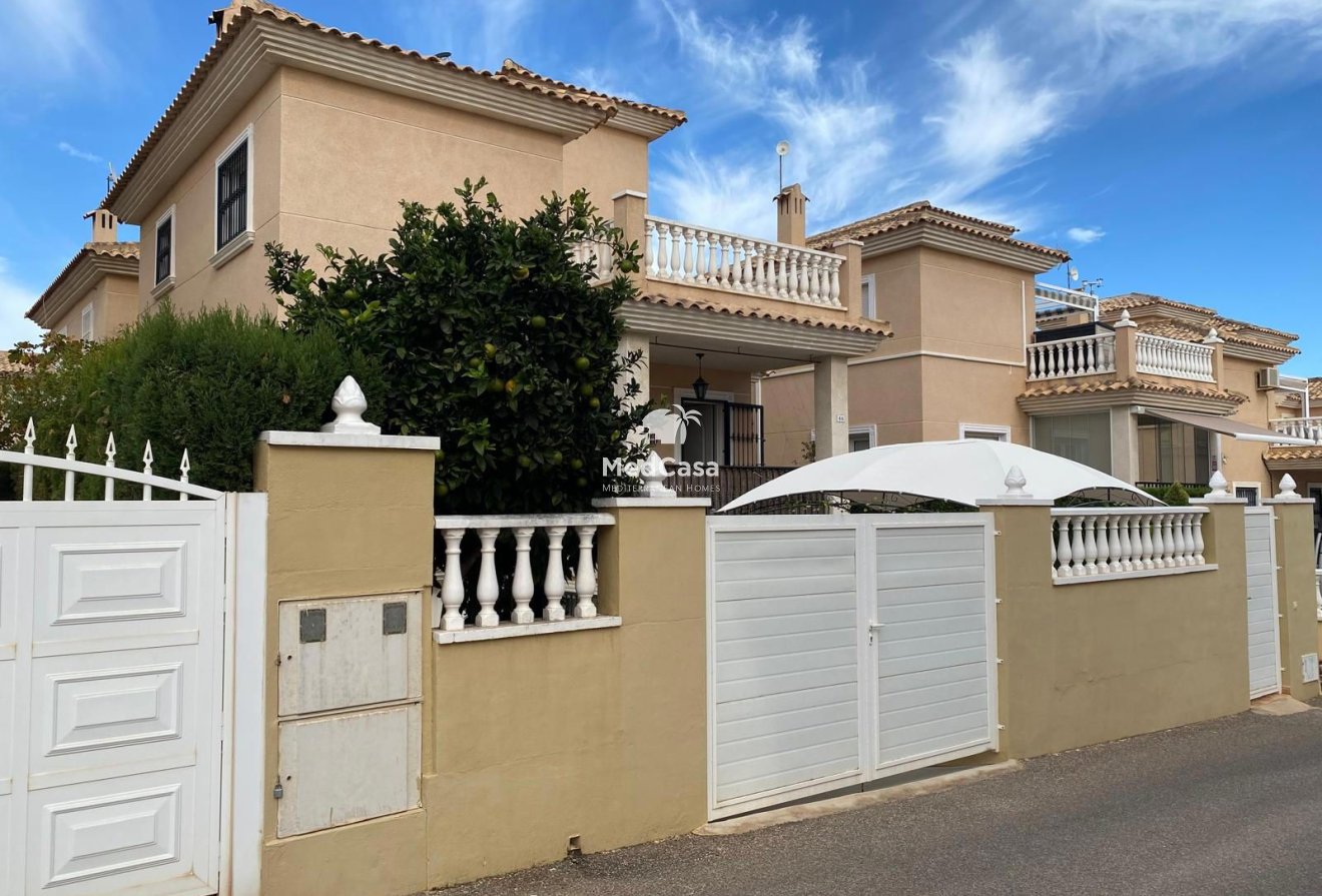 Segunda mano - Adosado -
Orihuela Costa - Los Altos