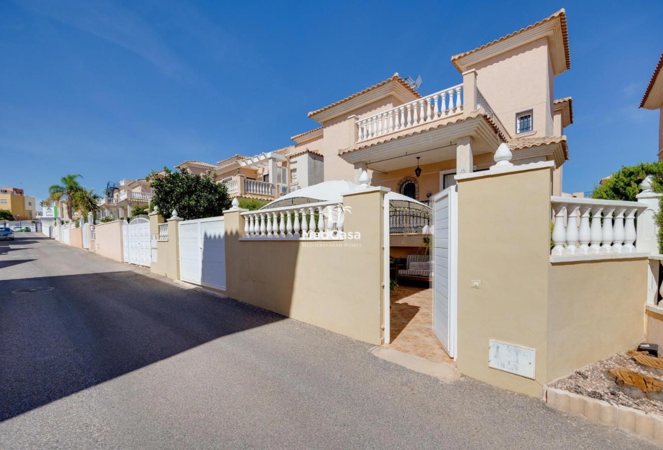 Segunda mano - Adosado -
Orihuela Costa - Los Altos