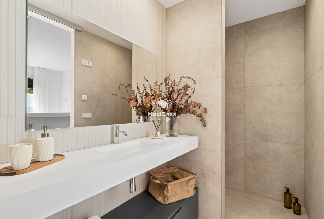 Obra nueva - Villa -
Polop de La Marina
