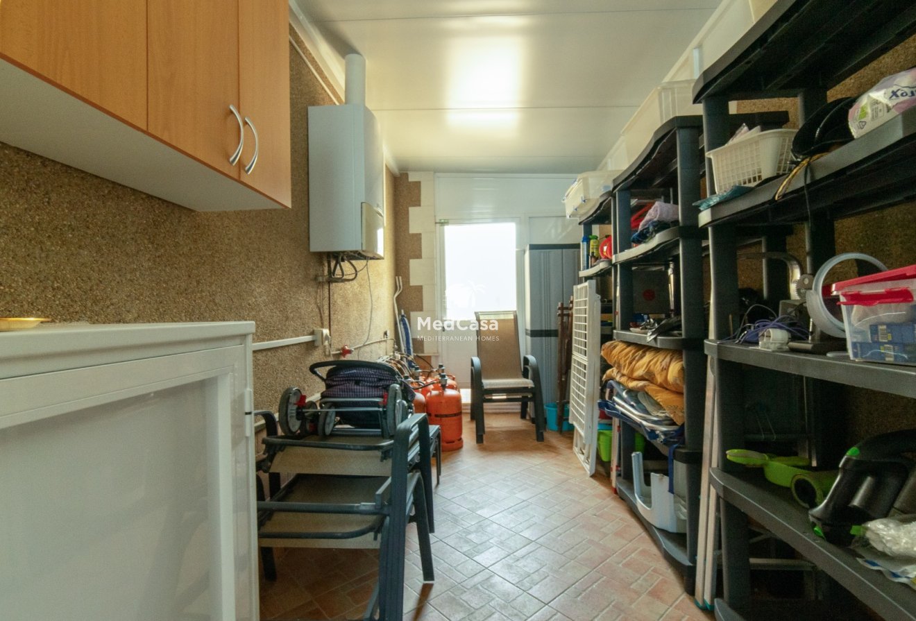 Resale - Villa -
Torrevieja - Los Balcones