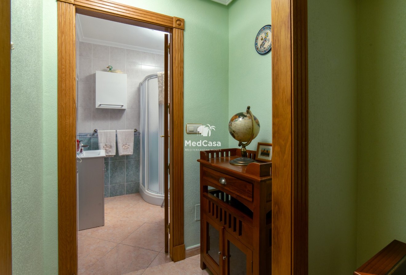 Resale - Villa -
Torrevieja - Los Balcones